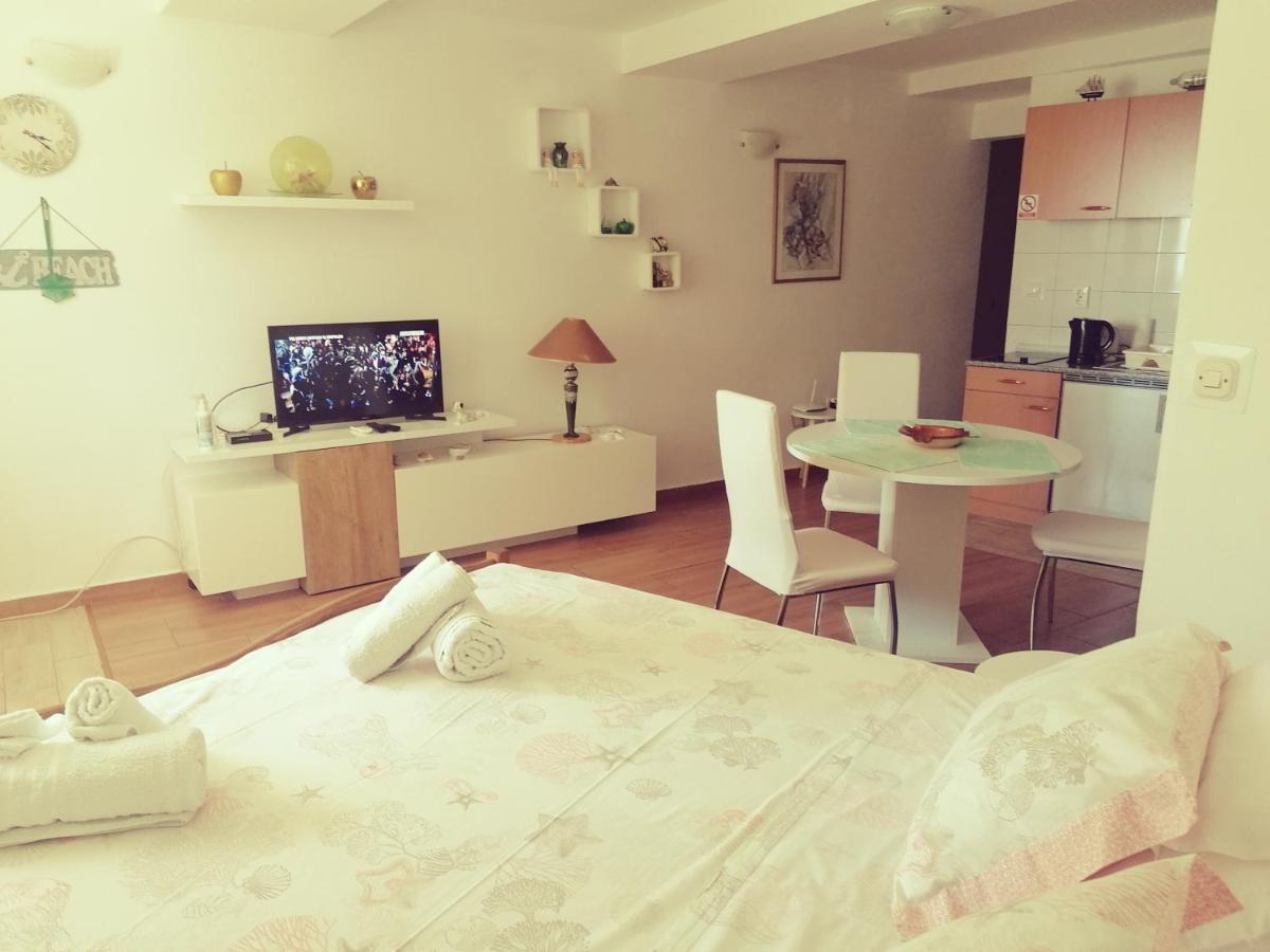 Apartment Lju On The Beach スプリト エクステリア 写真