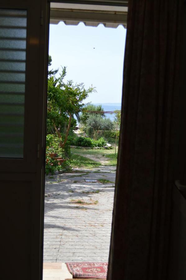 Apartment Lju On The Beach スプリト エクステリア 写真